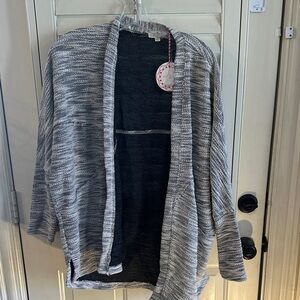 Umgee Women's Black and Gray Cardigan